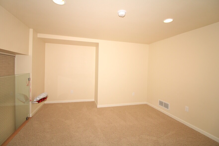More Photos Of 11 S Main St S, Crosby Apartments For Sale