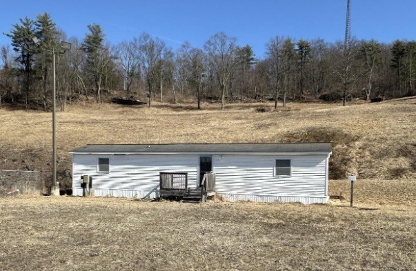 Primary Photo Of 148 Lawson Ln, Tunkhannock Specialty For Lease