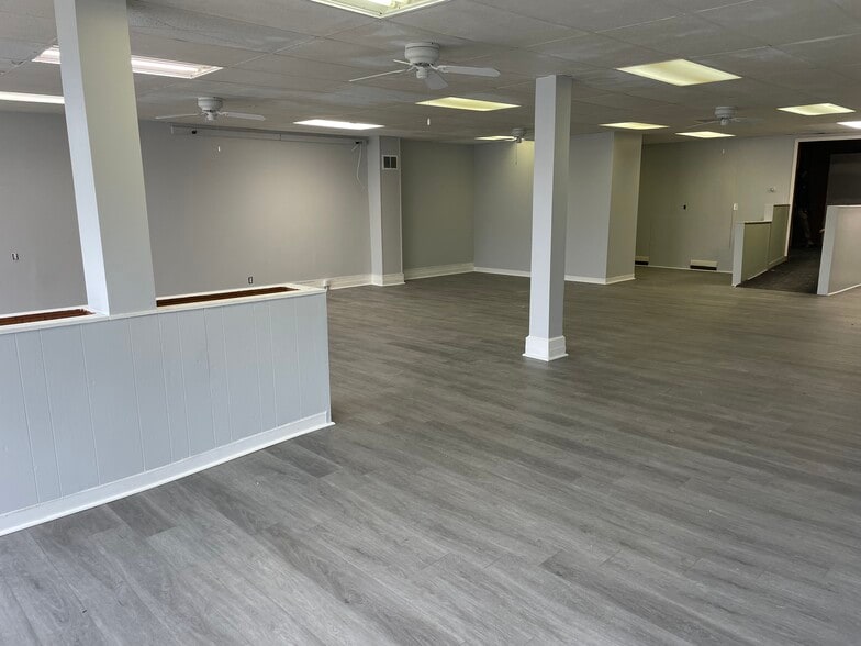 More Photos Of 2 S West Blvd, Newfield Storefront Retail Office For Lease