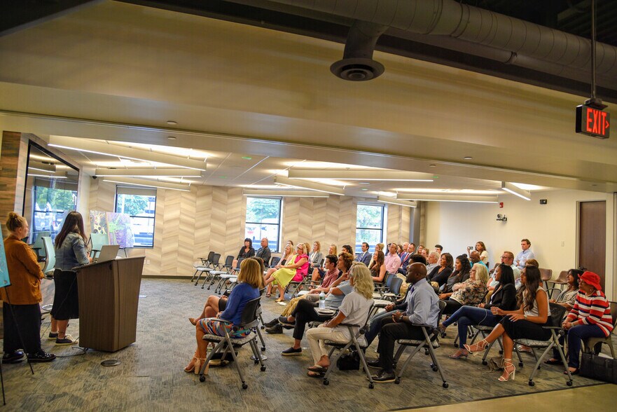 More Photos Of 505 Ellicott St, Buffalo Office Residential For Lease