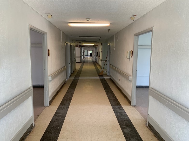 More Photos Of 209 W Hackberry Ave, McAllen Rehabilitation Center For Lease