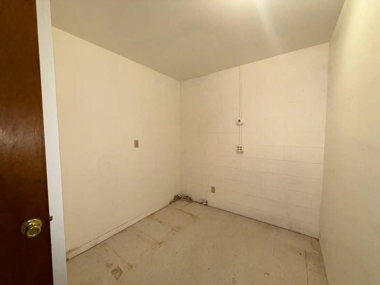 More Photos Of 346-354 S Houston St, Aransas Pass Office For Sale