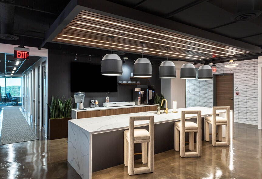 More Photos Of 3379 Peachtree Rd NE, Atlanta Coworking Space