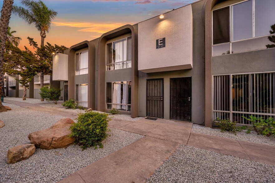 More Photos Of 848 N Mollison Ave, El Cajon Apartments For Sale
