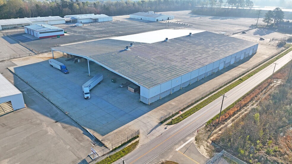 More Photos Of 7450 Richard St, Columbia Warehouse For Lease