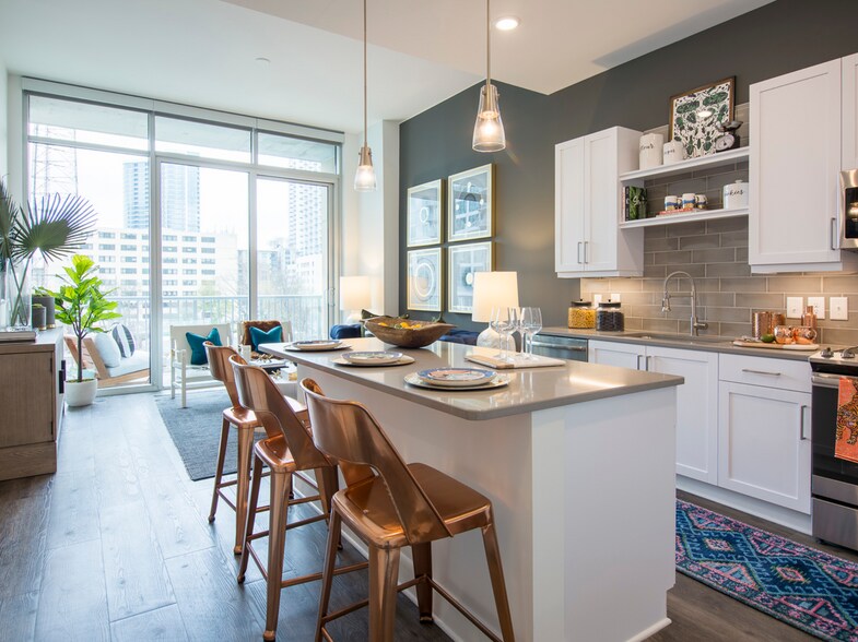 More Photos Of 880 W Peachtree St NW, Atlanta Apartments For Lease