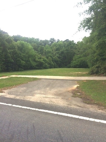 Primary Photo Of 0 NE Fleischmann Rd, Tallahassee Land For Sale