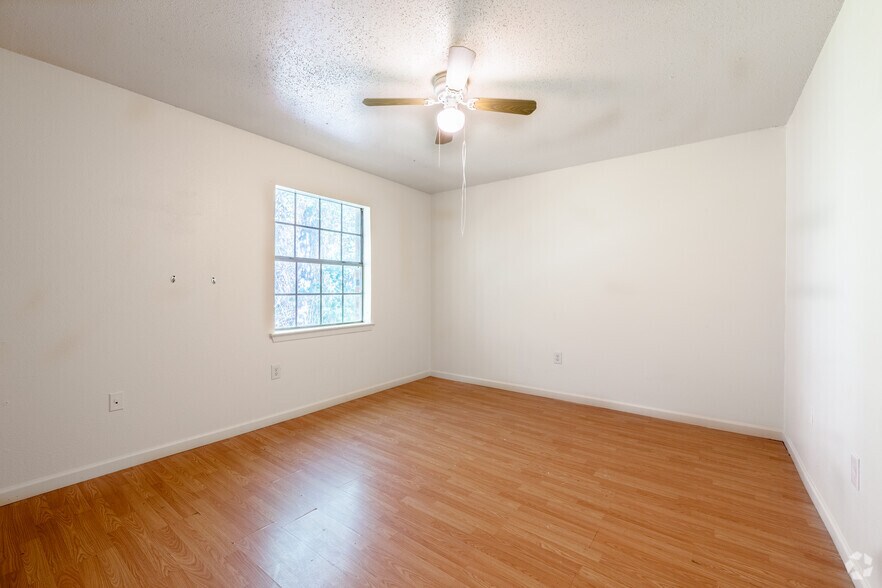 More Photos Of 1718 Boulevard De Province, Baton Rouge Apartments For Sale