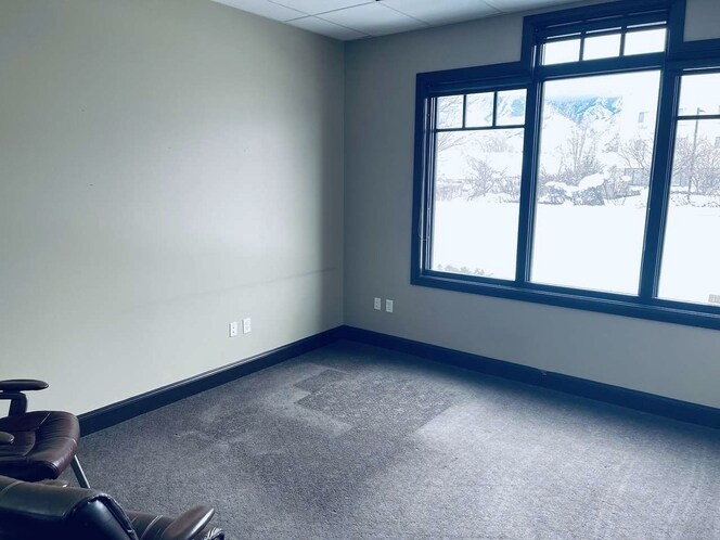 More Photos Of 623 E Fort Union Blvd, Midvale Medical For Sale