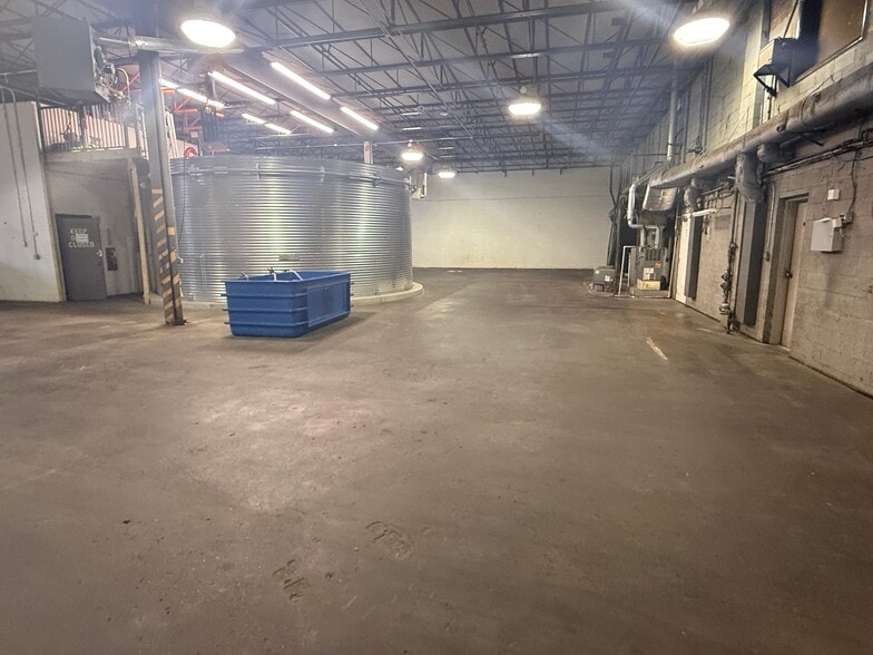 More Photos Of 4920 Harrison St, Pittsburgh Warehouse For Lease