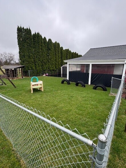 More Photos Of 120 W Willis Rd, Saline Specialty For Sale