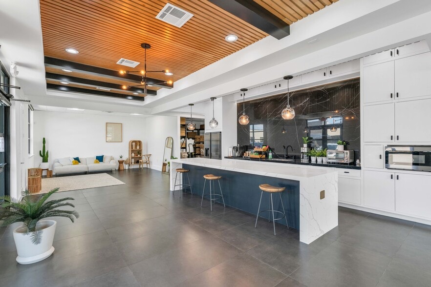 More Photos Of 8118 Fry Rd, Cypress Office For Lease