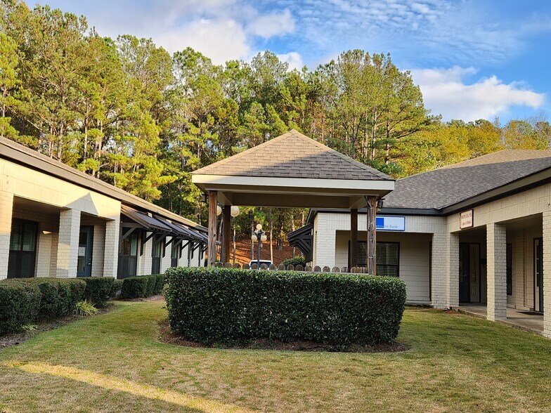 More Photos Of 6400 Bradley Park Dr, Columbus Office For Lease