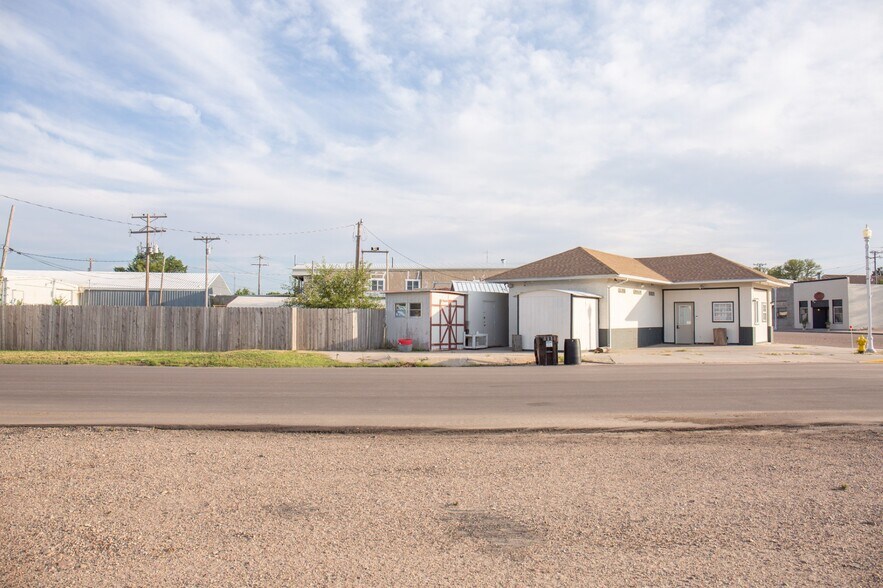 More Photos Of 113 Colorado ave, Stratton Office For Sale