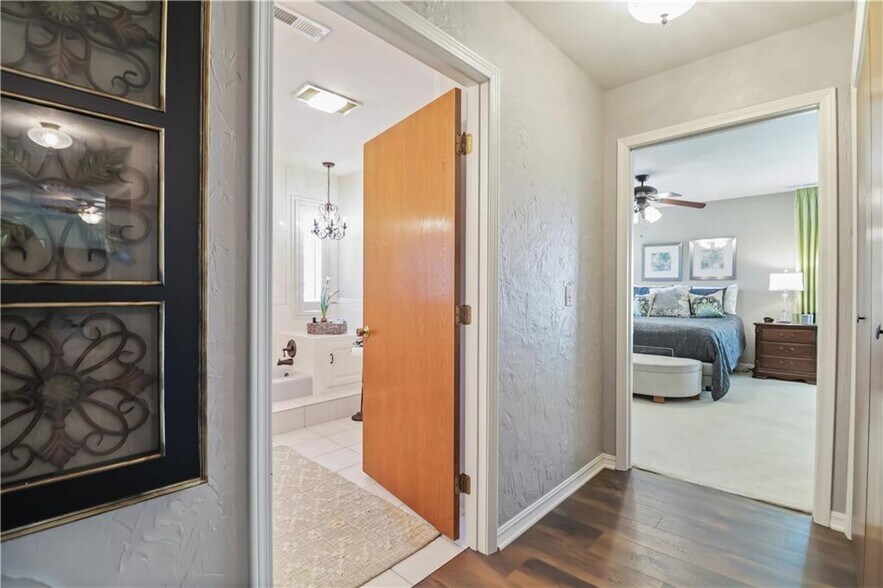 More Photos Of 5039 Primrose Rd, Springdale Specialty For Sale