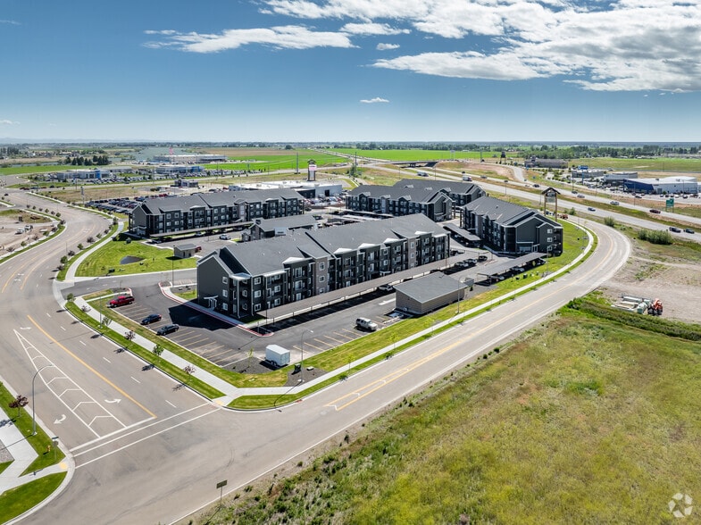 More Photos Of 3040 S South Fork Blvd, Idaho Falls Apartments For Sale