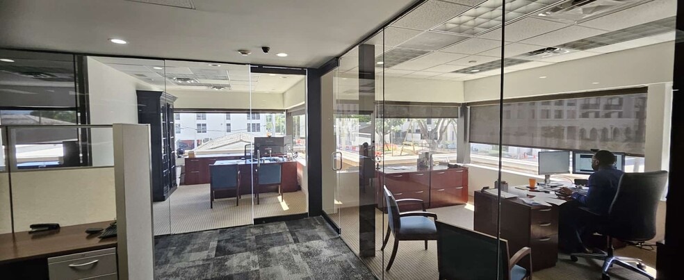 More Photos Of 283 Catalonia Ave, Coral Gables Office For Sale