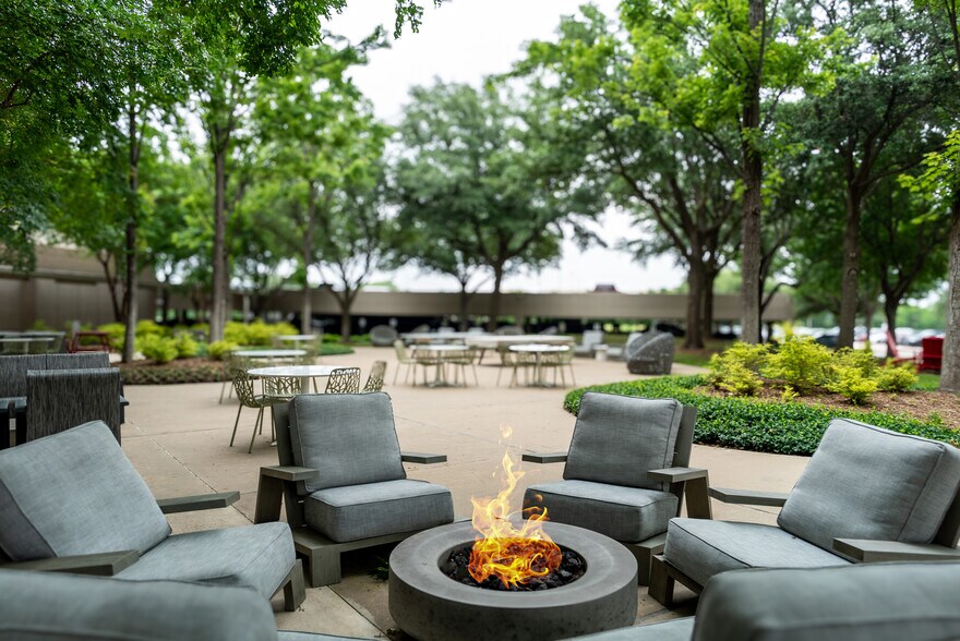 More Photos Of 5465 Legacy Dr, Plano Office For Lease