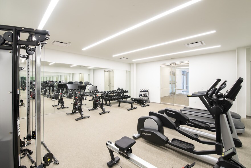 More Photos Of 710 Hester's Crossing Rd, Round Rock Office For Lease