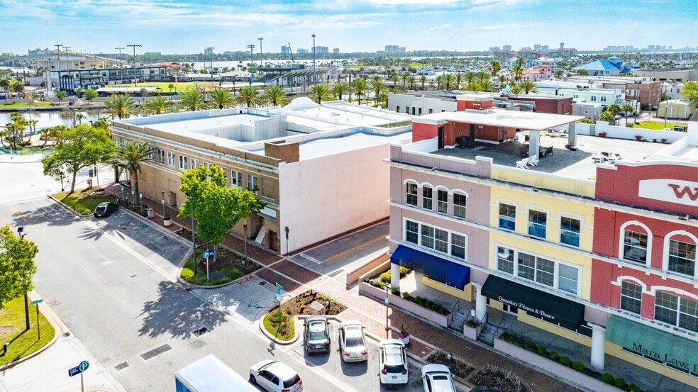 More Photos Of 111 Magnolia Ave, Daytona Beach Office For Sale