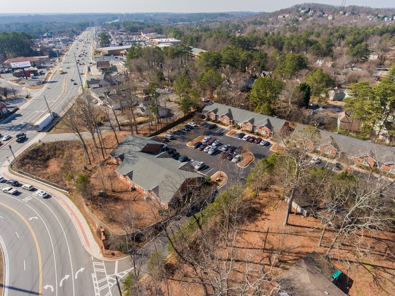 More Photos Of 2255 Sewell Mill Rd NE, Marietta Office For Lease