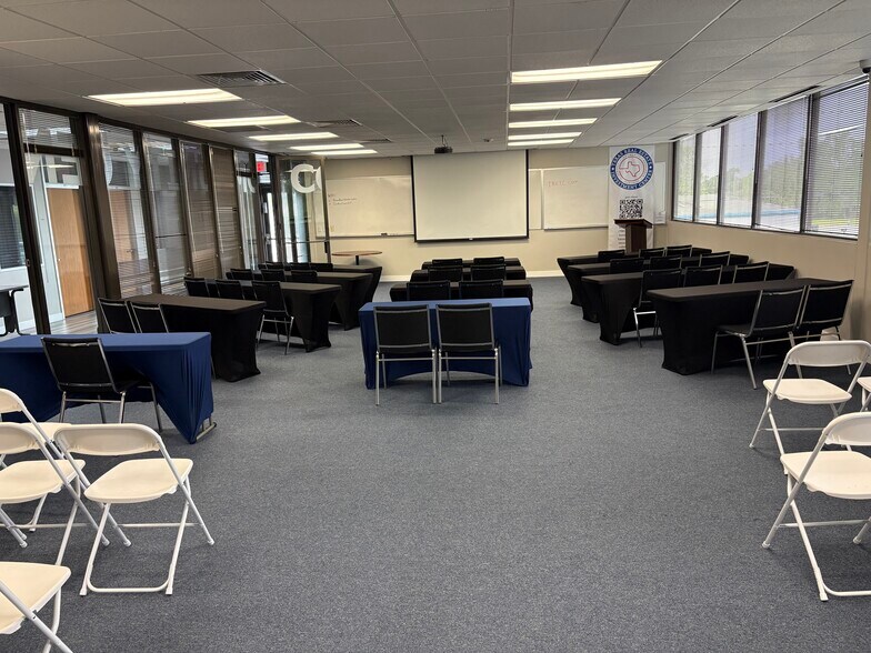 More Photos Of 5295 Hollister St, Houston Office For Sale