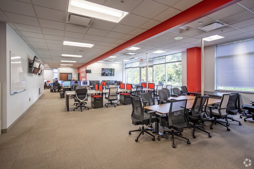 More Photos Of 395 E Waterfront Dr, Homestead Office For Lease