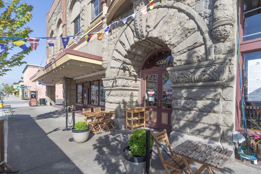 More Photos Of 1042 Water, Port Townsend Storefront Retail Office For Lease