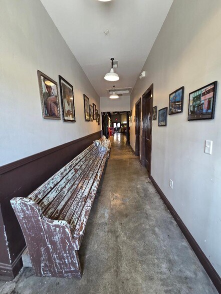 More Photos Of 220 E Commercial St, Springfield Office For Sale