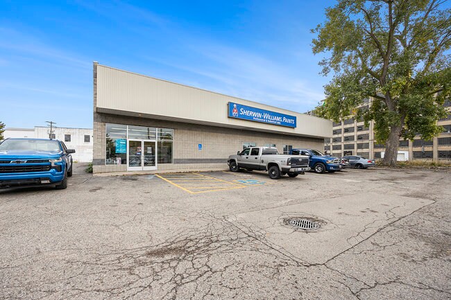 More Photos Of 440 Cesar E Chavez Ave SW, Grand Rapids Freestanding For Sale