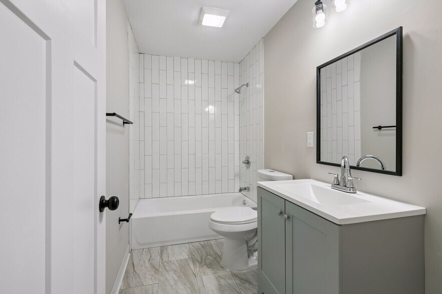 More Photos Of 4330 5th Ave S, Minneapolis Apartments For Sale