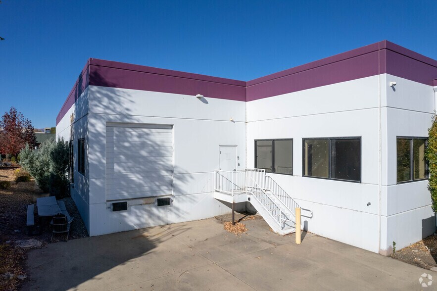 More Photos Of 2021 Miller Dr, Longmont Flex For Sale