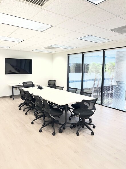 More Photos Of 3333 W Commercial Blvd, Fort Lauderdale Medical For Sale