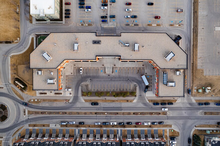 More Photos Of 30 Springborough Blvd SW, Calgary Office For Lease