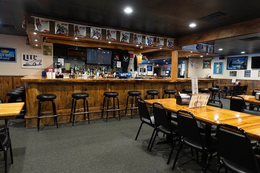 More Photos Of 12201 Albee Rd, Burt Restaurant For Sale