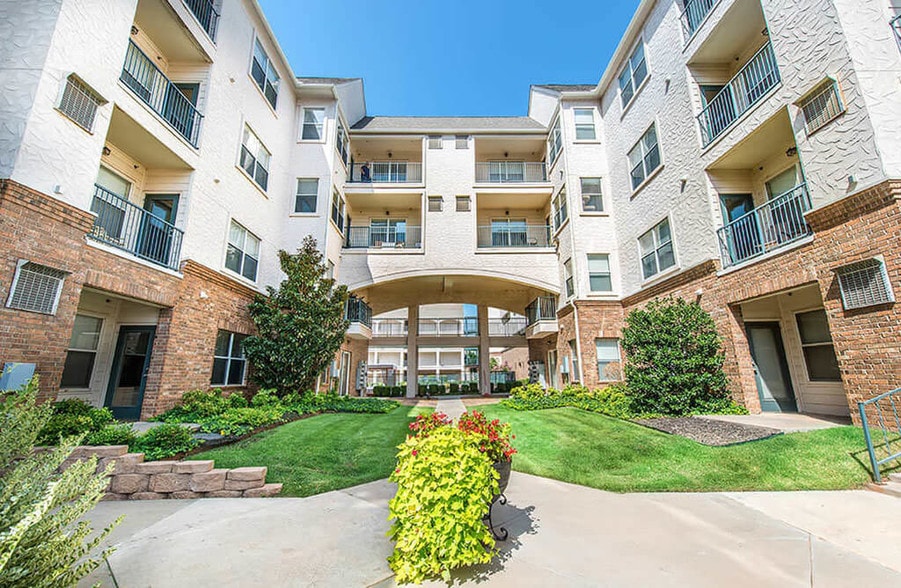 More Photos Of 301-409 N Walker Ave, Oklahoma City Apartments For Lease