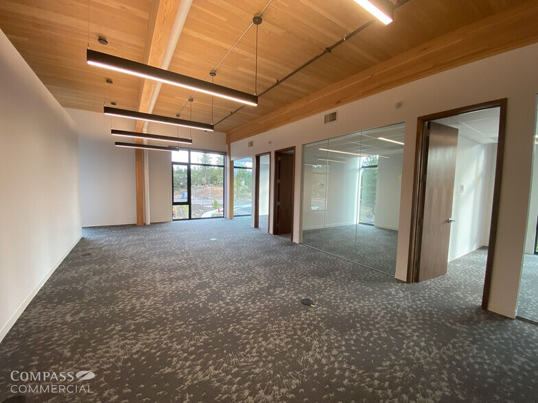 More Photos Of NW Shevlin Park Rd & Crossing Dr, Bend Unknown For Lease
