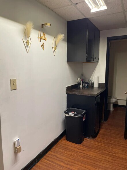 More Photos Of 5440 Executive Pl, Jackson Office For Sale