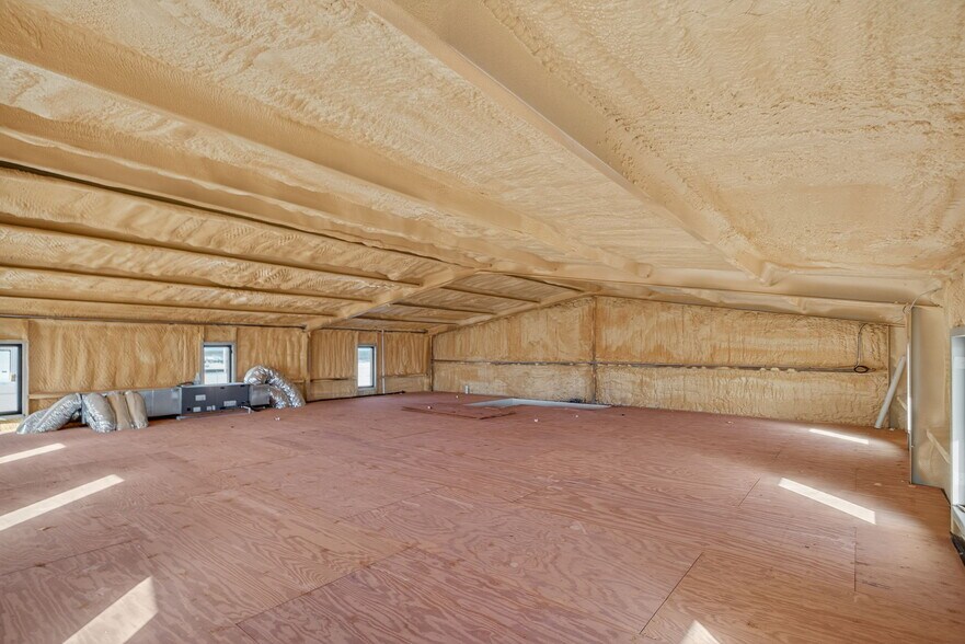 More Photos Of 16680 W Basin St, Odessa Warehouse For Sale