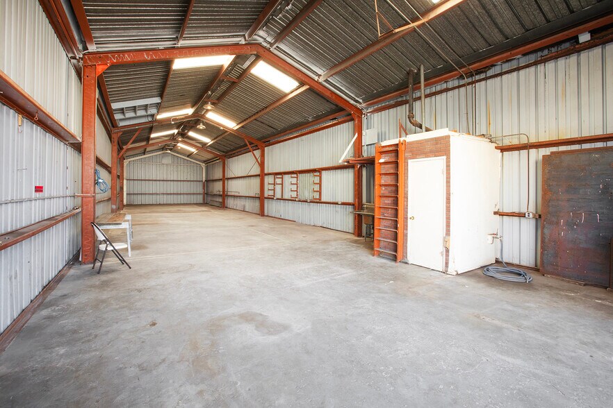 More Photos Of 1359 Van Dyke Ave, San Francisco Warehouse For Sale