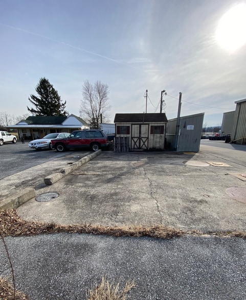 More Photos Of 90 W Main St, New Market Industrial For Sale