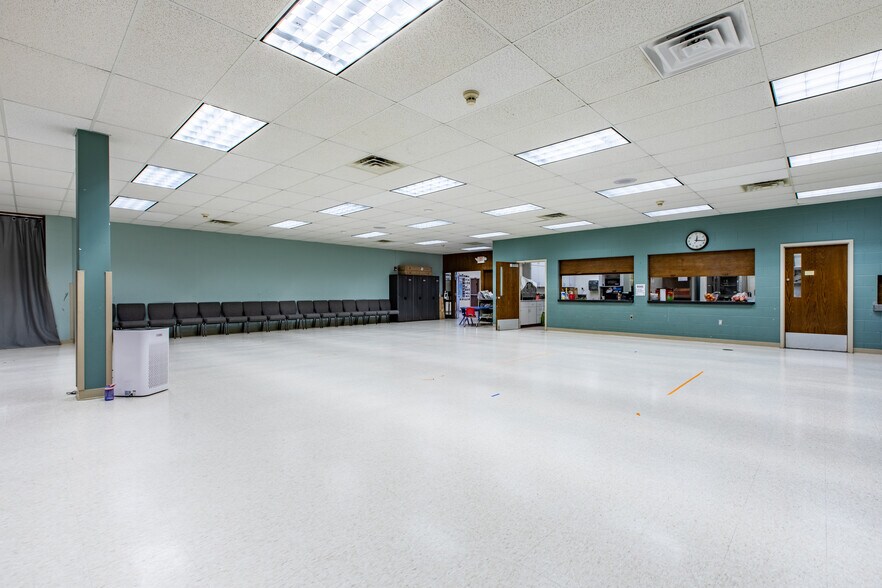 More Photos Of 974 Skyline Dr SW, Rochester Religious Facility For Lease