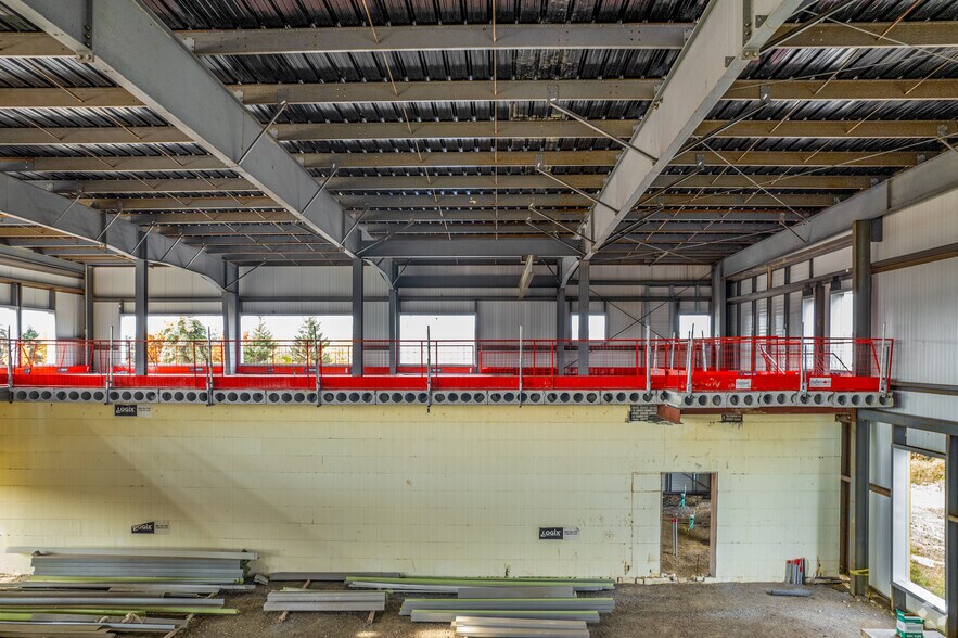 More Photos Of 10 Vice Regent Blvd, Toronto Land For Lease