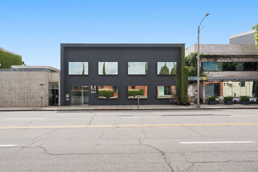 More Photos Of 9952 Santa Monica Blvd, Beverly Hills Office For Lease