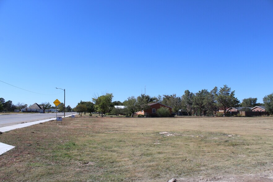 More Photos Of 1 SE 2nd St, Tulia Land For Sale