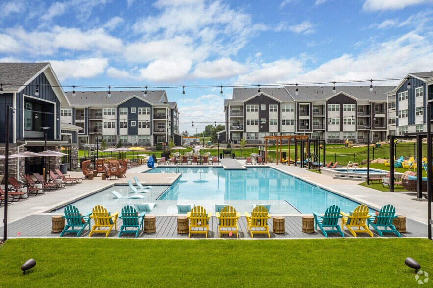 More Photos Of 2405 38th Ave, Greeley Apartments For Lease