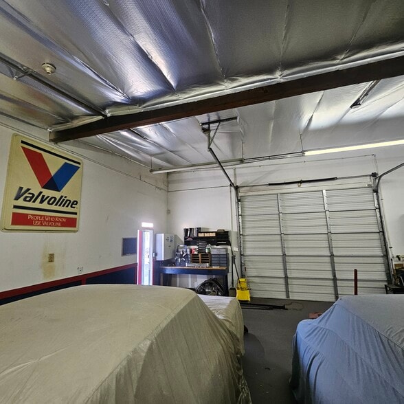 More Photos Of 402 Fleetwood Pl, Glendora Industrial For Sale