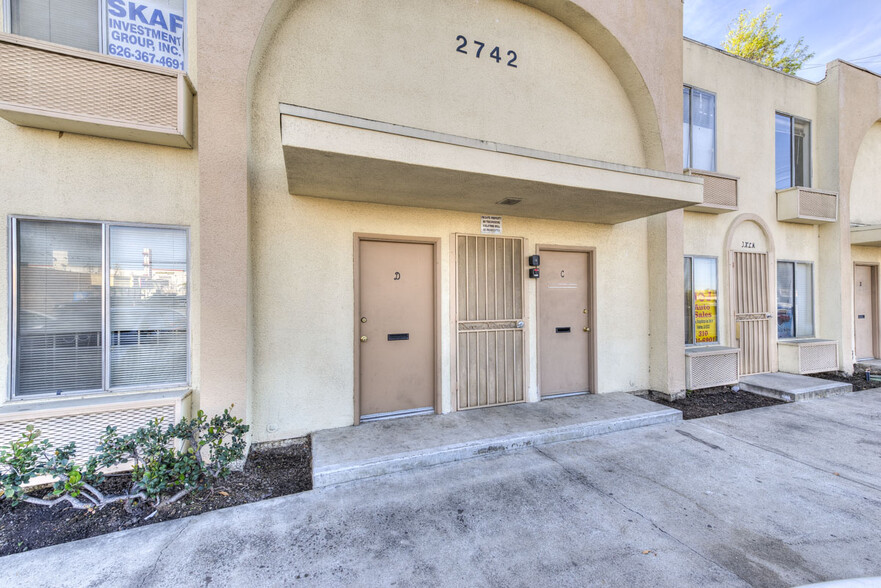 More Photos Of 2736-2742 W Orangethorpe Ave, Fullerton Loft Creative Space For Lease