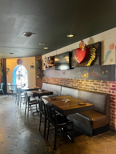 More Photos Of 3129 W Sunset Blvd, Los Angeles Apartments For Lease