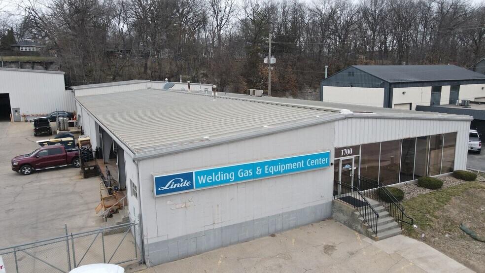 More Photos Of 1700 2nd Ave, Des Moines Warehouse For Sale